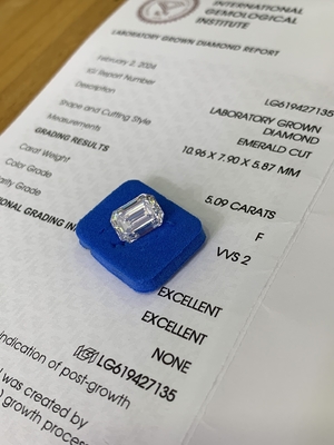 Mua Synthetic 5.09CT F VVS2 2EX CVD Lab tạo Diamond Emerald Cut online manufacture